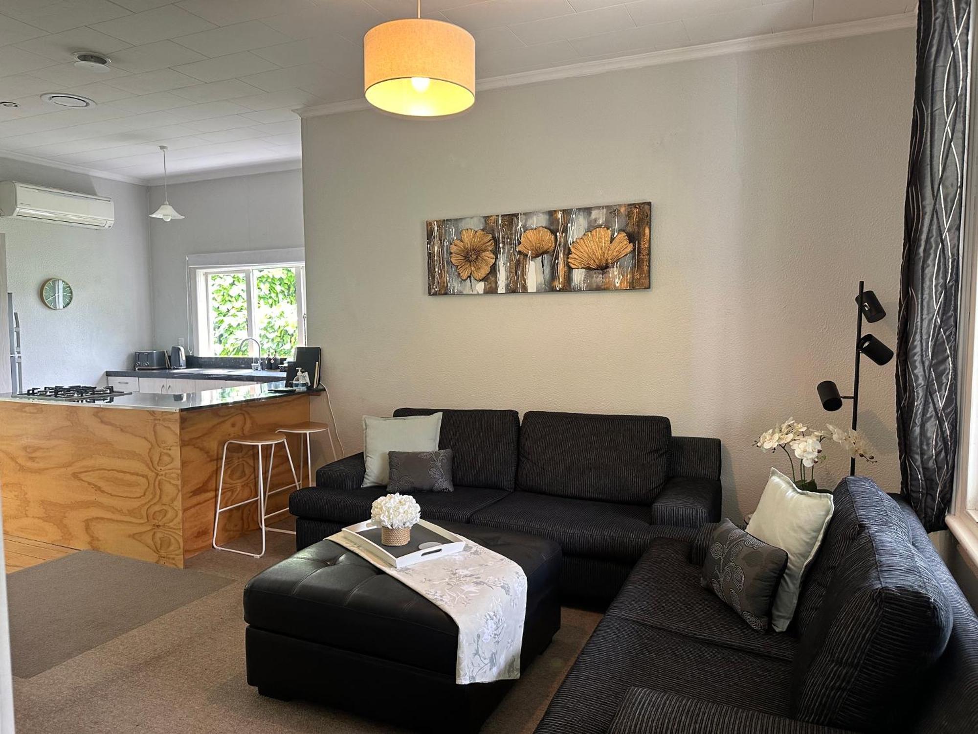 Renwick In The City Nelson, 10Min Walk To City Centre, Full Kitchen, Fast Fibre Wifi, Drive 13Min To Airport, 5Min To Hospital, Quiet Street, Dog Friendly Экстерьер фото