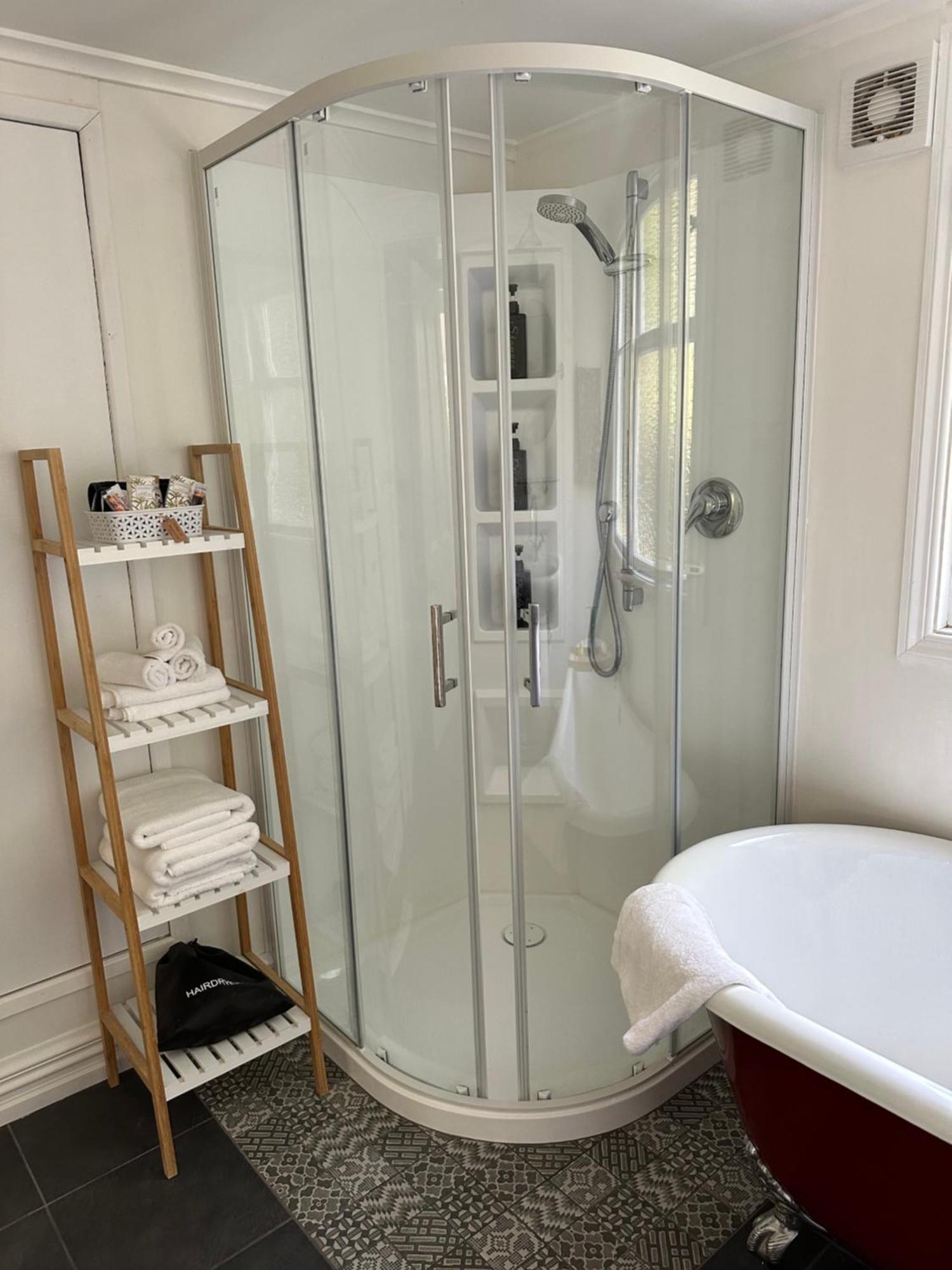 Renwick In The City Nelson, 10Min Walk To City Centre, Full Kitchen, Fast Fibre Wifi, Drive 13Min To Airport, 5Min To Hospital, Quiet Street, Dog Friendly Экстерьер фото